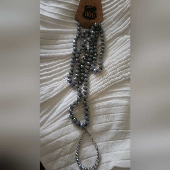 Chic Silver Beaded Necklace - Picture 1 of 2